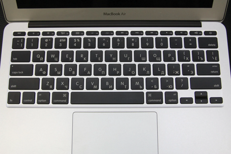 Лазерная гравировка клавиатуры MacBook, ноутбуков, планшетов