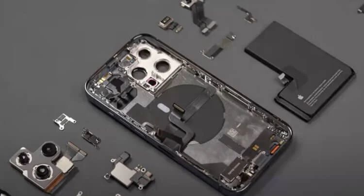 Разобран iPhone 13 Pro, как он выглядит внутри?